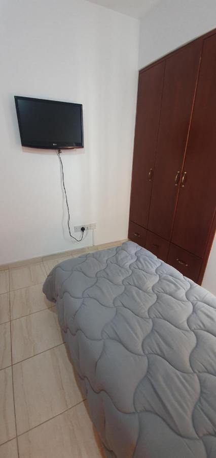 Vasilas Holiday Apartment #2 ลาร์นาคา ภายนอก รูปภาพ