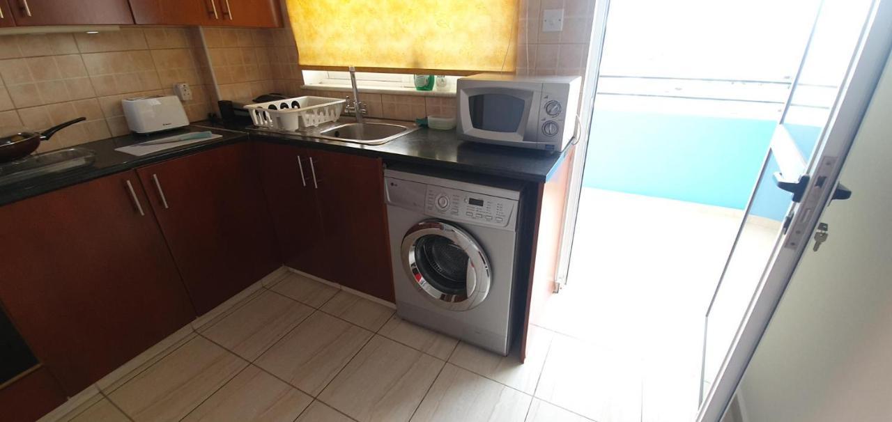Vasilas Holiday Apartment #2 ลาร์นาคา ภายนอก รูปภาพ