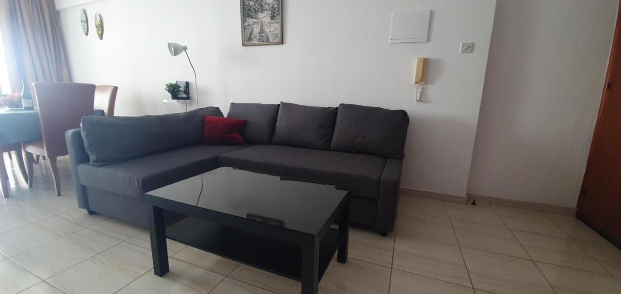 Vasilas Holiday Apartment #2 ลาร์นาคา ภายนอก รูปภาพ